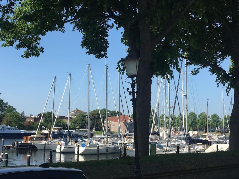 Havenhuisje Medemblik Villa Екстериор снимка